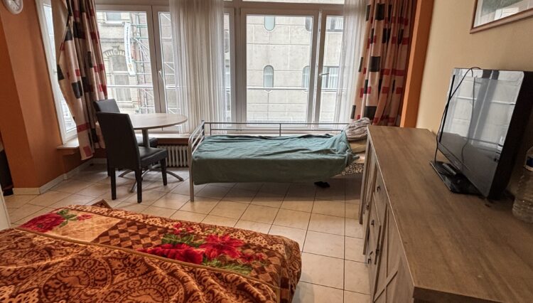 living bb studio