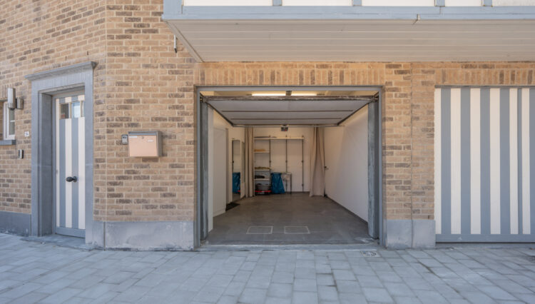 garage open